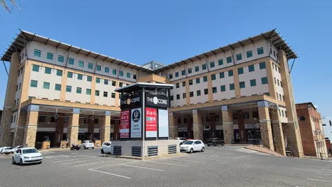 The Core Shopping Center, Sunninghill