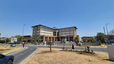 The Core Shopping Center, Sunninghill