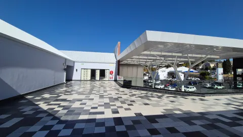 90 Degrees on Rivonia, cnr Rivonia Road and Kelvin Drive