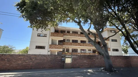 Tenanted Sectional Title Residential Unit on Auction: Section 5 of Scheme No 271/1997, Astoria Court, 5 Astley Road, Mowbray