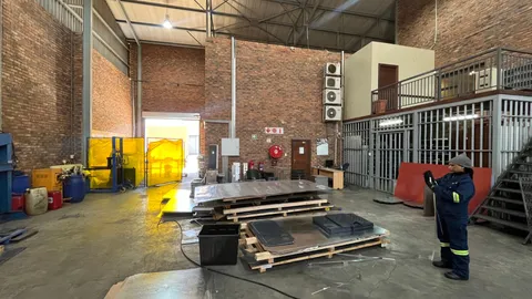 2 x Industrial Units in Carnival Industrial Park: Unit 26 & 27 Carnival Industrial Park, Brakpan, Gauteng
