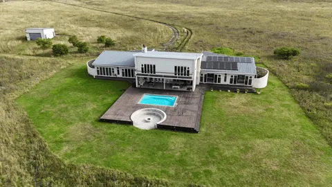 Private Holiday Home with Vaal Dam Views on Auction: Heilbron Road, Vaaldam Settlement 