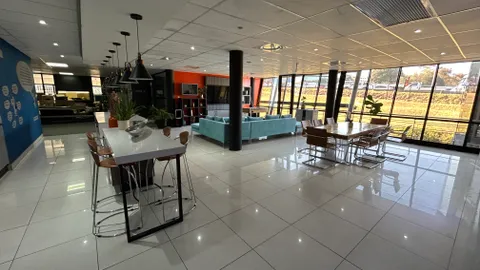 28 Augrabies Rd, Vorna Valley