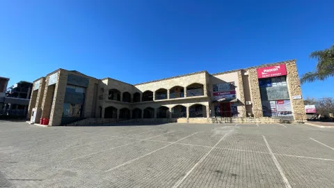 1 Avon Road, Malibongwe Drive, Randburg