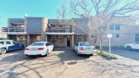 12 Howard Studios, 1 Sheldon Way