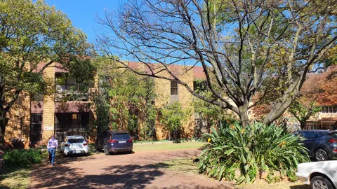 8 Sherborne Rd, Parktown