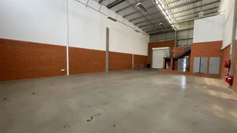 Longlake Edge Logistics Park