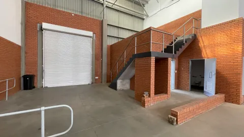 Longlake Edge Logistics Park