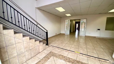 846 Janadel Avenue, Halfway House