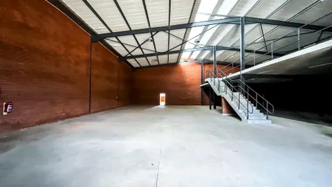 18 Cessna Road, Aeroton