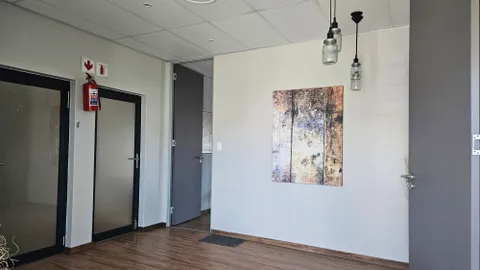 66 Graham Rd, Silver Lakes