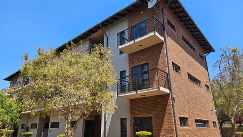 66 Graham Rd, Silver Lakes