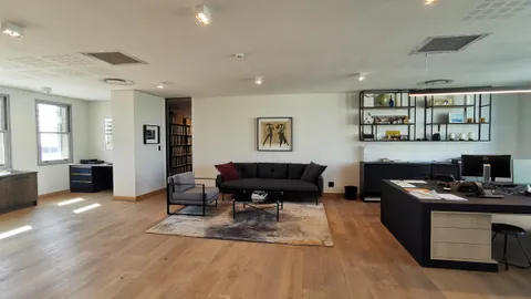 5 Harries Rd, Illovo