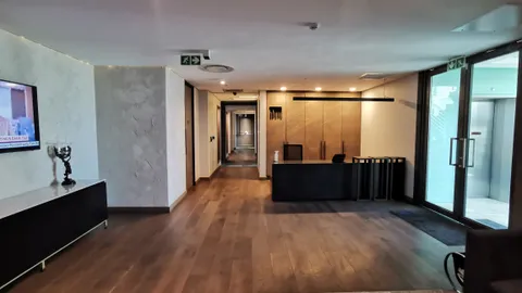 5 Harries Rd, Illovo