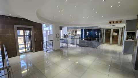 Lakeside 3 , 263A West Avenue, Die Hoewes, Centurion