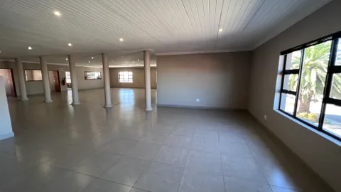 159 Bon Cretion St, Pomona