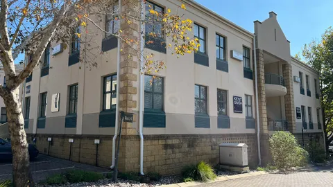 51 Cedar Road, Bryanston