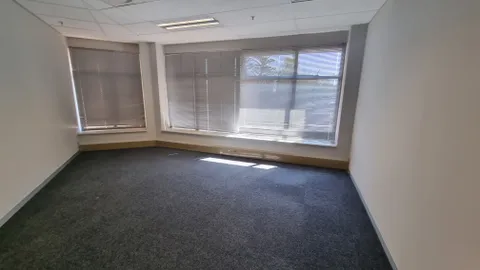 Sandton Close, Cnr Norwich Close and 5th Street, Sandton