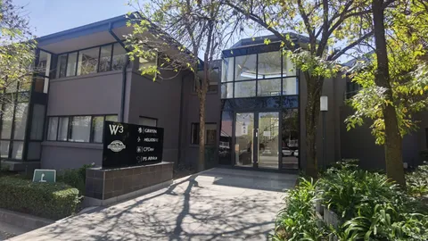 142 Western Service Rd