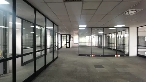 28 Augrabies Rd, Vorna Valley