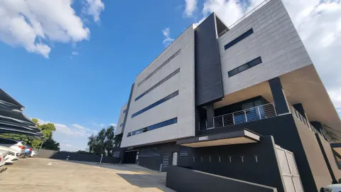 148 Katherine Street