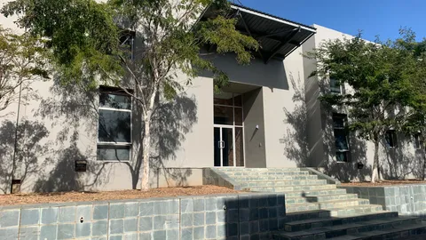 1 Cedar Lake Boulevard, Broadacres