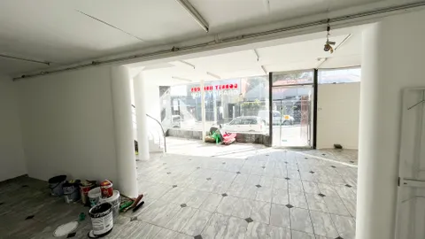 78 4th Ave, Melville