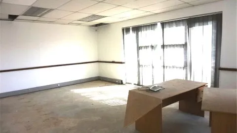 84 Bekker Rd, Waterfall