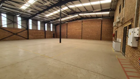 19 Tile Cres, Clayville