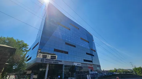 Menlyn Central, 125 Dallas Avenue Menlyn