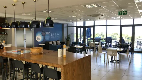 Cradock Square, 169 Oxford Road, Rosebank