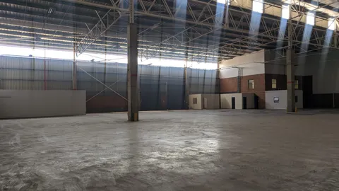 Twenty One Industrial Park, 16 Purlin Street, Clayville