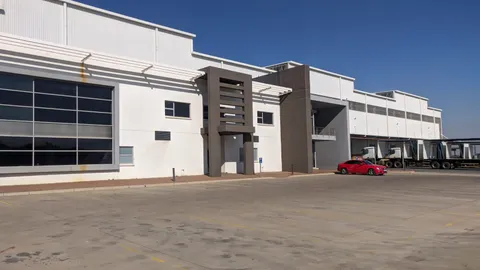 Twenty One Industrial Estate, 15 Purlin St N, Clayville 