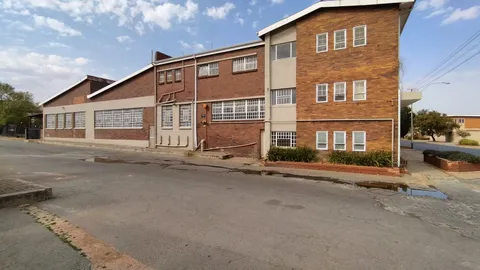 Ben 35  ; 45 Julbert Rd, Benrose