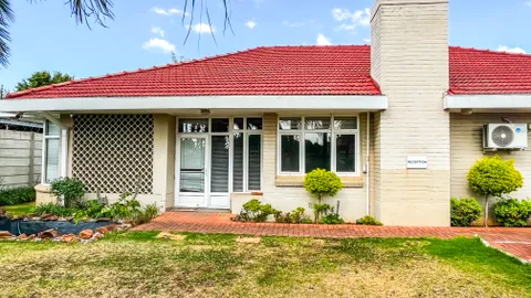 208 Barry Hertzog Avenue