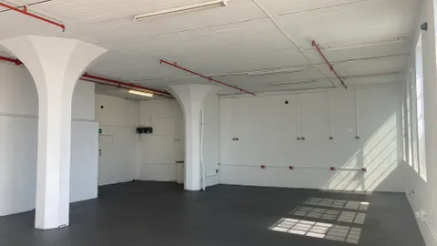 Tollgate industrial centre 12 Ravenscraig Road