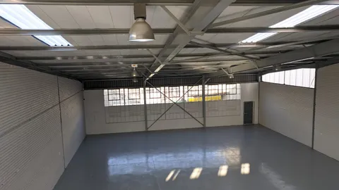 Waterfall Crossing, Cnr Old Pretoria rd & James Cr, Midrand