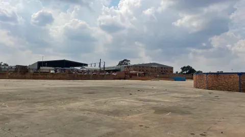 11 Newgold str, Comet