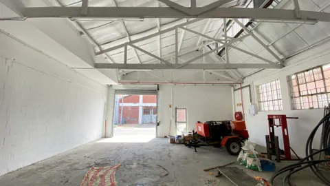200 sqm Warehouse space to lease at 21 2nd street Maitland