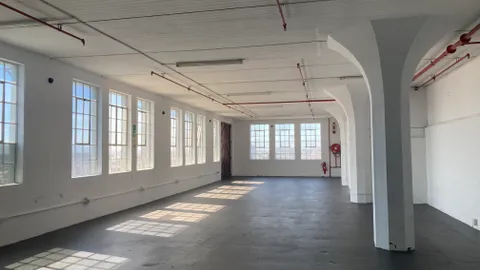 Tollgate industrial centre 12 Ravenscraig Road