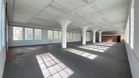 Tollgate industrial centre 12 Ravenscraig Road