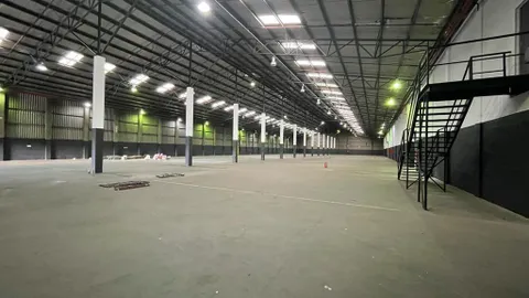 7 Chain Avenue, Montague Gardens