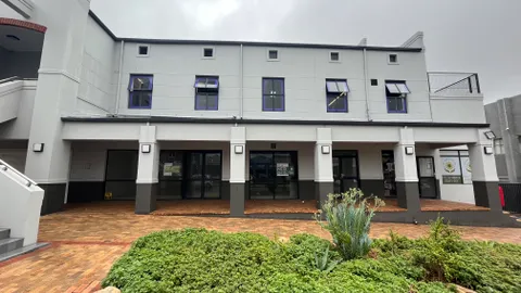The Village Square, Cnr of Oxford & Queen St, Durbanville