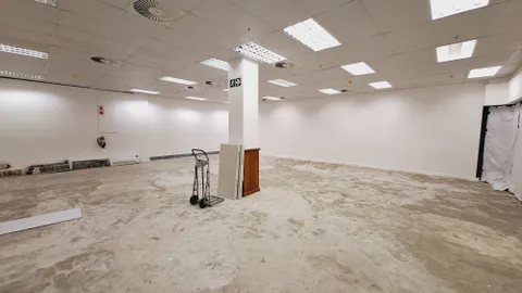 Riverside Mall, 95 Main Road, Rondebosch