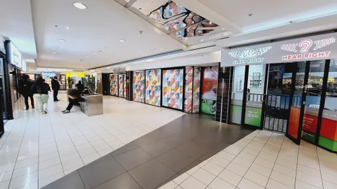 Riverside Mall, 95 Main Road, Rondebosch