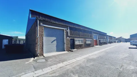 18 Ebrahim Way, Athlone Industria. 