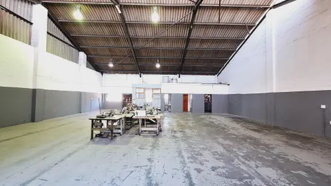 18 Ebrahim Way, Athlone Industria. 