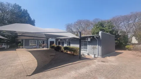 77 Bristol Road, Parkwood