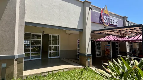 Highlands Shopping Centre, 142 Rabie Street, Die Hoewes