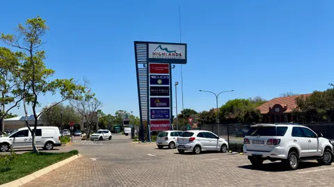 Highlands Shopping Centre, 142 Rabie Street